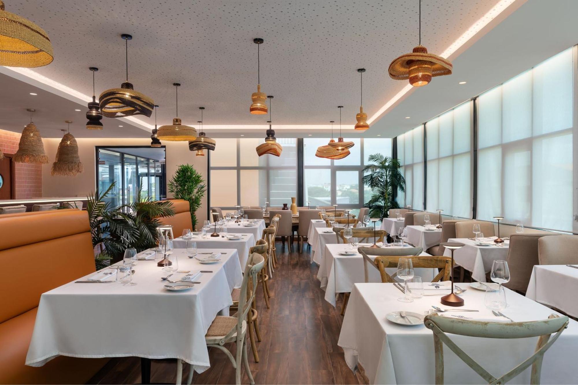 Protea Hotel By Marriott Луанда  Экстерьер фото