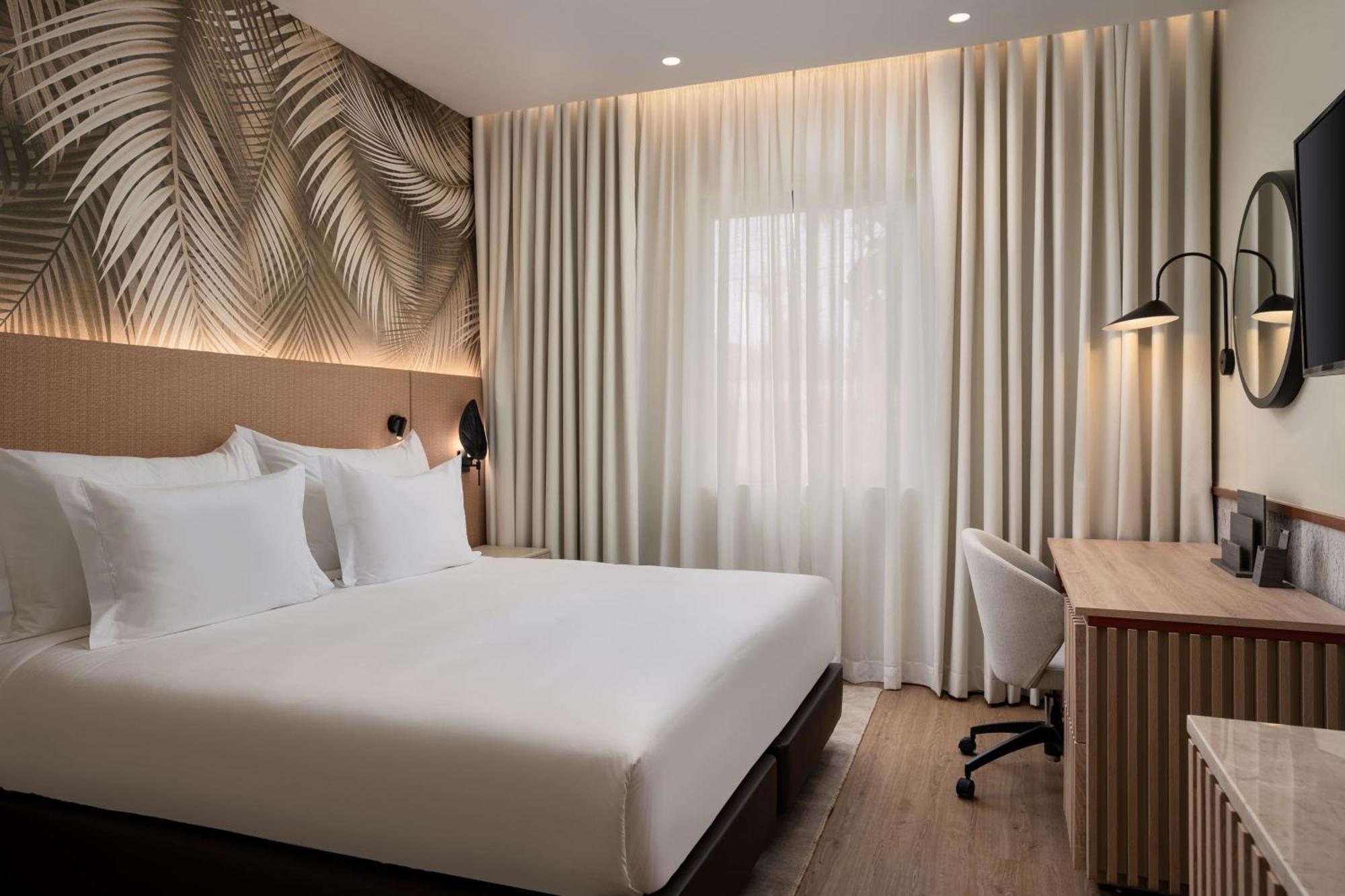 Protea Hotel By Marriott Луанда  Экстерьер фото