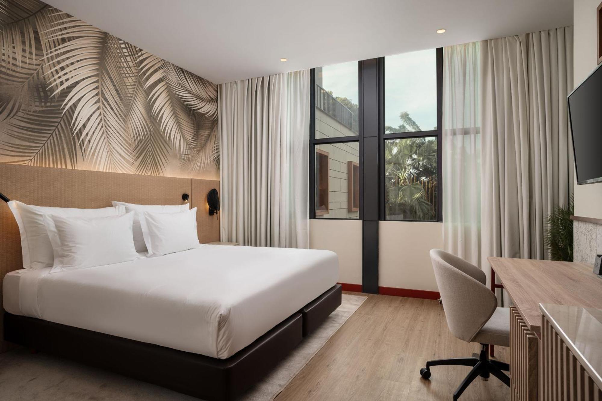 Protea Hotel By Marriott Луанда  Экстерьер фото