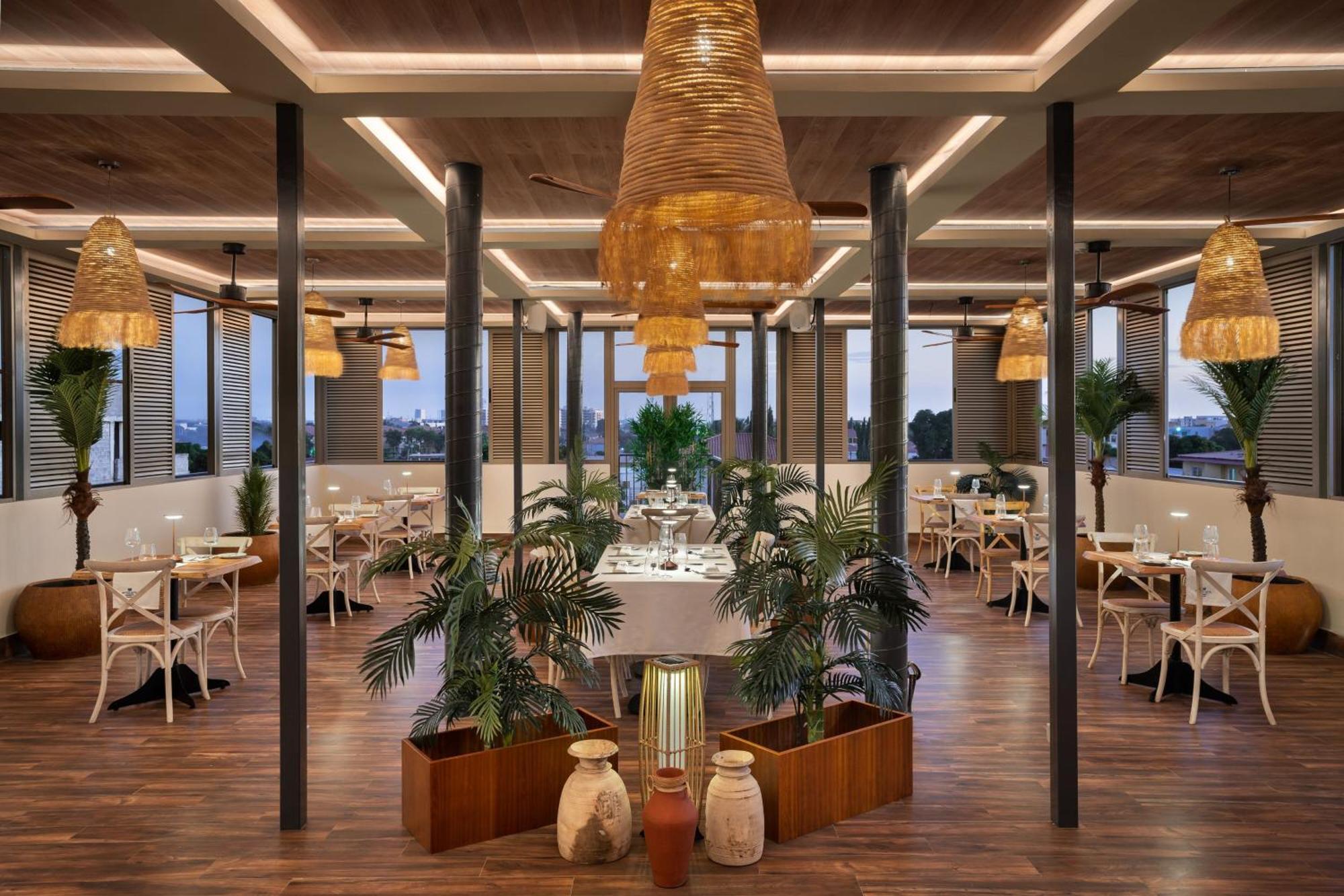 Protea Hotel By Marriott Луанда  Экстерьер фото