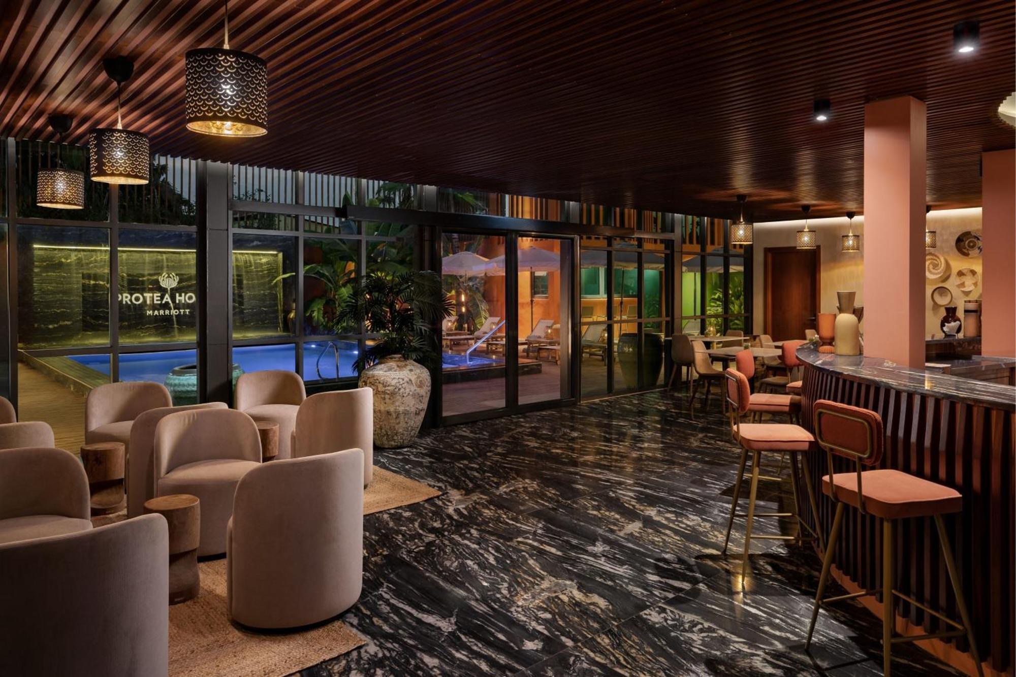 Protea Hotel By Marriott Луанда  Экстерьер фото